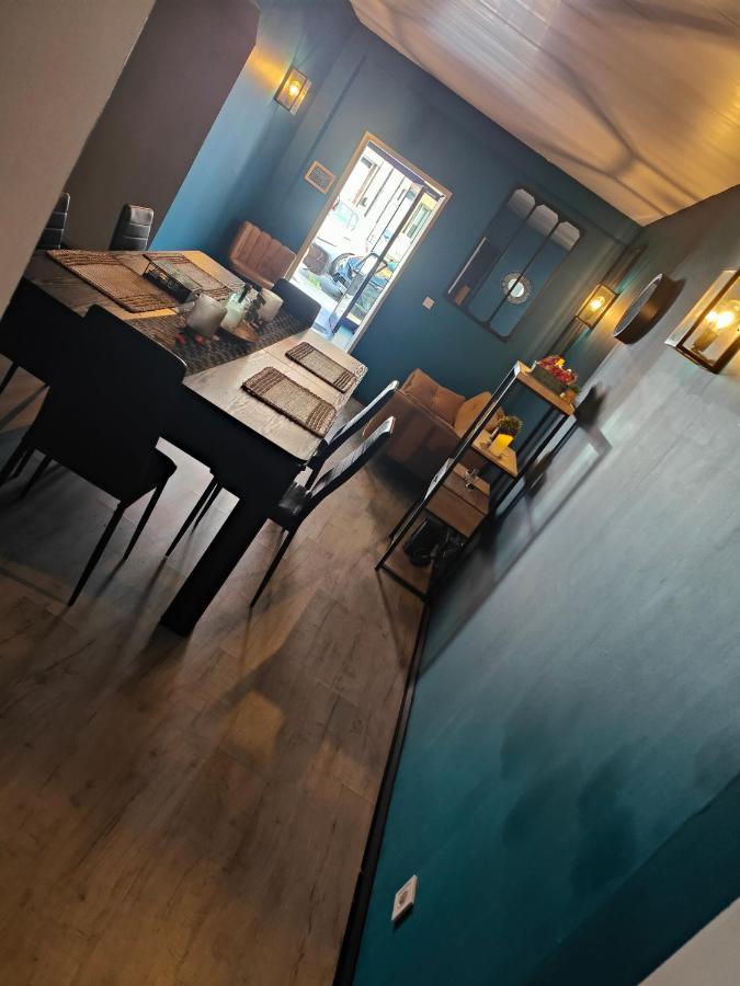 Ferienwohnung Logement Privatif Avec Jacuzzi Bergues Exterior foto